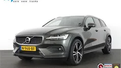 Grijs, metallic lak Gebruikt 2020 Volvo V60 CC Pro Stationwagen | € 33.950 (Super prijs)