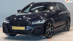 Zwart Gebruikt 2024 BMW 530e Comfort Edition Stationwagen | € 49.950 (Goede deal)