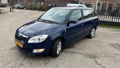 Occasion Skoda Fabia 75 PK (55 kW) 2011 Blauw Hatchback