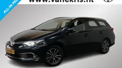 Grijs Gebruikt 2015 Toyota Auris Hybrid Stationwagen | € 15.950 (Eerlijke prijs)