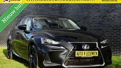 Zwart Gebruikt 2020 Lexus IS300h Sport Line Sedan | € 29.920 (Eerlijke prijs)