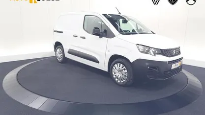 Occasion Peugeot Partner S 99 PK (72 kW) 2023 Wit MPV