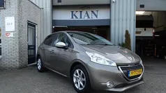 Grijs Gebruikt 2014 Peugeot 208 Style Hatchback | € 4.950 (Eerlijke prijs)