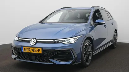 Occasion VW Golf VIII R-line Edition 116 PK (85 kW) 2024 Blauw Stationwagen