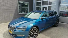 Blauw Gebruikt 2018 Skoda Superb Business Line Stationwagen | € 20.950 (Goede deal)