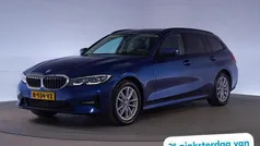 Blauw Gebruikt 2022 BMW 318 Sport Line Stationwagen | € 27.945 (Super prijs)