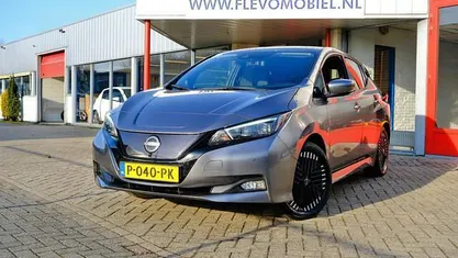 Grijs Occasion 2022 Nissan Leaf Tekna Hatchback | € 16.950 (Eerlijke prijs)