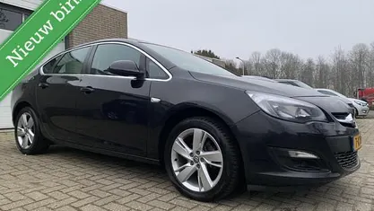Occasion Opel Astra 140 PK (102 kW) 2013 Sedan