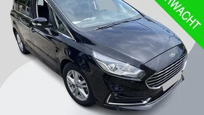 Zwart Gebruikt 2022 Ford S-MAX Titanium MPV | € 32.900 (Goede deal)