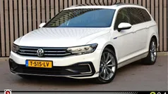 Wit Gebruikt 2020 VW Passat Business+ Stationwagen | € 21.895 (Eerlijke prijs)