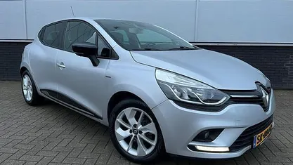 Grijs Occasion 2017 Renault Clio IV LIMITED Hatchback | € 8.750 (Eerlijke prijs)