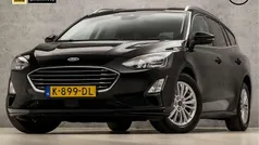 Zwart (metallic) Gebruikt 2020 Ford Focus Titanium X Stationwagen | € 14.945 (Goede deal)