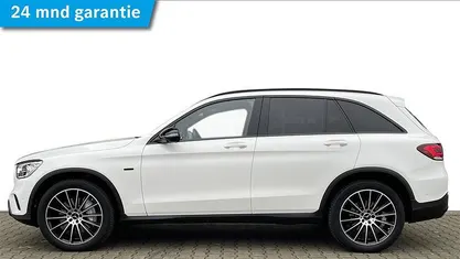 Wit Gebruikt 2020 Mercedes GLC300e Business SUV | € 35.900 (Eerlijke prijs)
