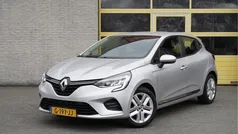 Grijs, metallic lak Gebruikt 2019 Renault Clio IV Zen Hatchback | € 10.950 (Eerlijke prijs)