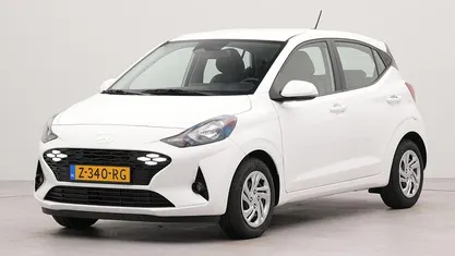 Wit Gebruikt 2024 Hyundai i10 Comfort Hatchback | € 16.900 (Eerlijke prijs)