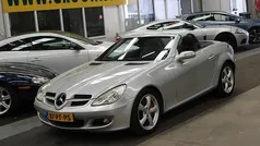 Grijs Gebruikt 2004 Mercedes SLK350 Cabriolet | € 8.944 (Goede deal)