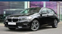 Zwart Gebruikt 2020 BMW 118 Shadowline Hatchback | € 22.950 (Eerlijke prijs)