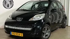 Zwart Gebruikt 2011 Peugeot 107 Hatchback | € 3.250 (Eerlijke prijs)