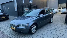 Grijs, metallic lak Gebruikt 2004 Volvo V50 Stationwagen | € 1.499 (Eerlijke prijs)
