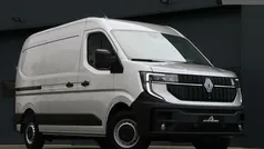 Zilver Nieuw 2024 Renault Master Van | € 36.949 (Eerlijke prijs)