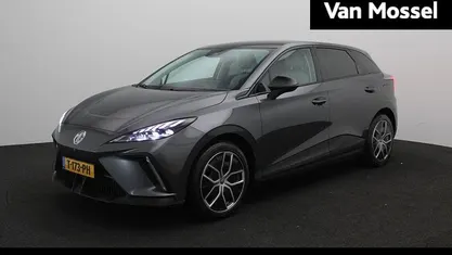 Occasion MG MG4 EV Luxury 150 kW (204 PK) 2023 Grijs Hatchback