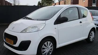 Occasion Peugeot 107 Access 68 PK (50 kW) 2012 Hatchback