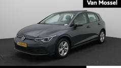Grijs Gebruikt 2020 VW Golf VII Business Hatchback | € 19.900 (Eerlijke prijs)