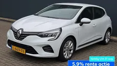 Gebruikt 2021 Renault Clio V Intens Hatchback | € 15.875 (Eerlijke prijs)