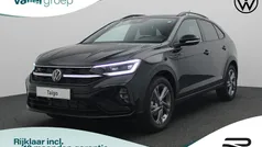 Zwart Gebruikt 2024 VW Taigo Business SUV | € 29.995 (Eerlijke prijs)