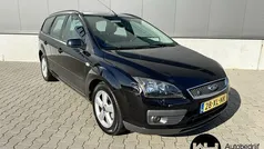Zwart Gebruikt 2007 Ford Focus Ambiente Stationwagen | € 1.895 (Eerlijke prijs)