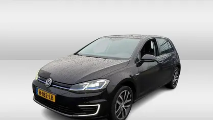 Occasion 2020 VW e-Golf Hatchback | € 13.450 (Goede deal)
