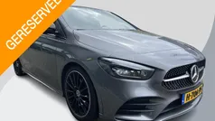Grijs Gebruikt 2020 Mercedes B220 Premium Plus MPV | € 25.400 (Goede deal)