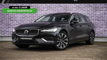 Gebruikt 2023 Volvo V60 Plus Stationwagen | € 40.899 (Eerlijke prijs)