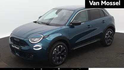 Blauw Occasion 2025 Fiat 600E La Prima SUV | € 27.940 (Eerlijke prijs)