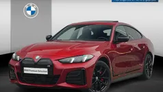 Rood Occasion 2025 BMW i4 M Sport Sedan | € 47.900 (Eerlijke prijs)