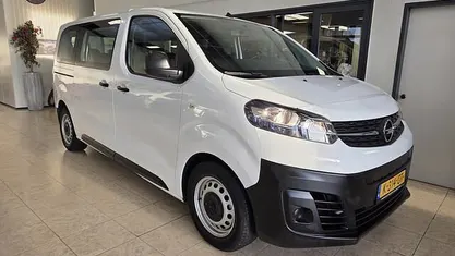 Wit Occasion 2020 Opel Zafira Life Innovation MPV | € 24.800 (Eerlijke prijs)