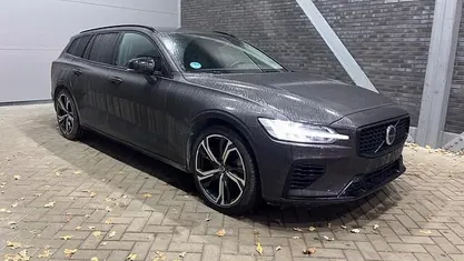 Gebruikt 2025 Volvo V60 Plus Stationwagen | € 43.700 (Eerlijke prijs)