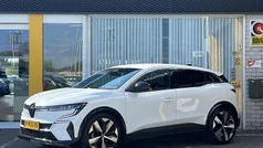 Gebruikt 2022 Renault Mégane Techno Hatchback | € 26.745 (Eerlijke prijs)