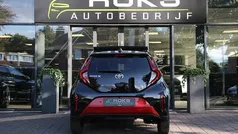 Rood Gebruikt 2024 Toyota Aygo Envy Hatchback | € 22.650 (Eerlijke prijs)