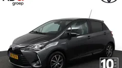 Grijs Gebruikt 2019 Toyota Yaris Hybrid Hatchback | € 15.400 (Eerlijke prijs)