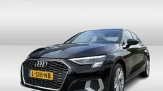 Zwart, metallic lak Gebruikt 2021 Audi A3 Business Sedan | € 25.450 (Eerlijke prijs)