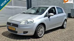 Grijs Gebruikt 2010 Fiat Grande Punto Hatchback | € 1.499 (Super prijs)