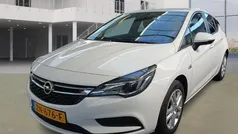Wit Gebruikt 2019 Opel Astra Business Hatchback | € 4.499 (Super prijs)