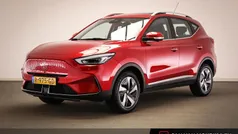 Rood Gebruikt 2022 MG ZS Luxury Sedan | € 20.695 (Eerlijke prijs)