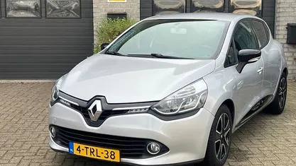 Grijs Occasion 2014 Renault Clio IV Expression Hatchback | € 5.495 (Eerlijke prijs)
