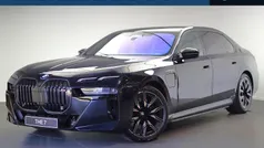 Zwart Gebruikt 2025 BMW M760e Executive Sedan | € 168.450 (Eerlijke prijs)