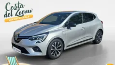 Gebruikt 2022 Renault Clio V Techno Hatchback | € 15.895 (Eerlijke prijs)