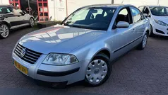 Grijs Gebruikt 2002 VW Passat Comfortline Sedan | € 1.500 (Eerlijke prijs)