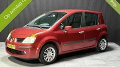 Rood Gebruikt 2005 Renault Modus Authentique MPV | € 1.199 (Goede deal)
