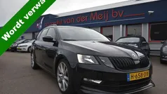 Zwart Gebruikt 2020 Skoda Octavia Business Line Stationwagen | € 15.499 (Eerlijke prijs)